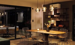 Dining - Villa Frégate, elegant and friendly, indoor heated pool, golf and beach (Talmont-Saint-Hilaire)