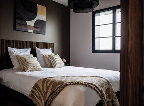 4 多间卧室、熨斗/熨衣板、旅行婴儿床、WiFi