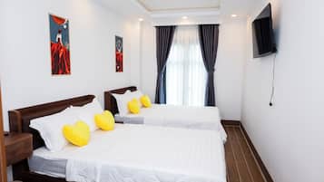 Family Double Room, 2 Queen Beds, Balcony, City View | Terrace/patio