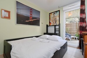 2 chambres, fer et planche Ă repasser, Wi-Fi gratuit, draps fournis