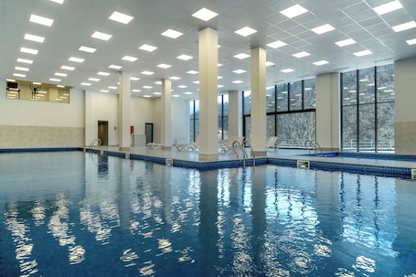 Una piscina techada