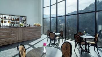 Bar (in der Unterkunft)