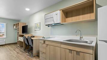 Suite, 2 Queen Beds, Accessible, Non Smoking