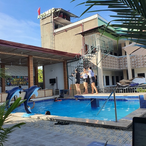 AOSMECPoolCamp Hotel