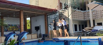 AOSMECPoolCamp Hotel