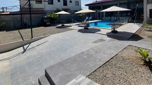 Ảnh chưa phân loại, 2 trong số 65 ảnh, nút