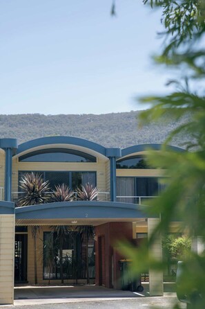 Exterior - Halls Gap Escape Townhouse 2 (Halls Gap)