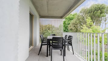 Appartement 2 chambres | Culle/letti per bambini (gratuiti), Wi-Fi gratuito, lenzuola