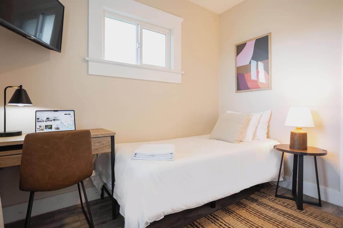 Standard Single Room, 1 Twin Bed | Desk, laptop workspace, free WiFi