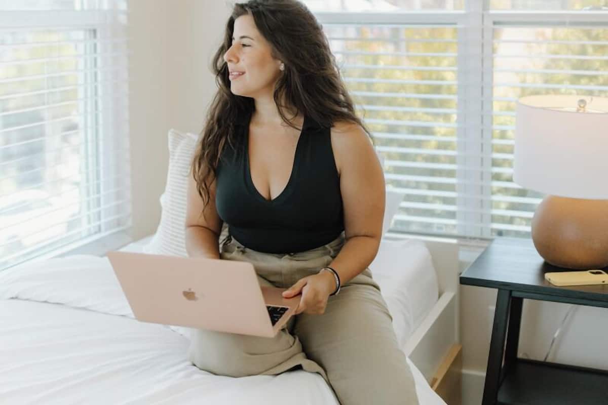 Eenvoudige eenpersoonskamer, 1 eenpersoonsbed | Een bureau, een laptopwerkplek, gratis wifi