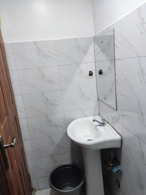 Handtücher, Seife, Toilettenpapier