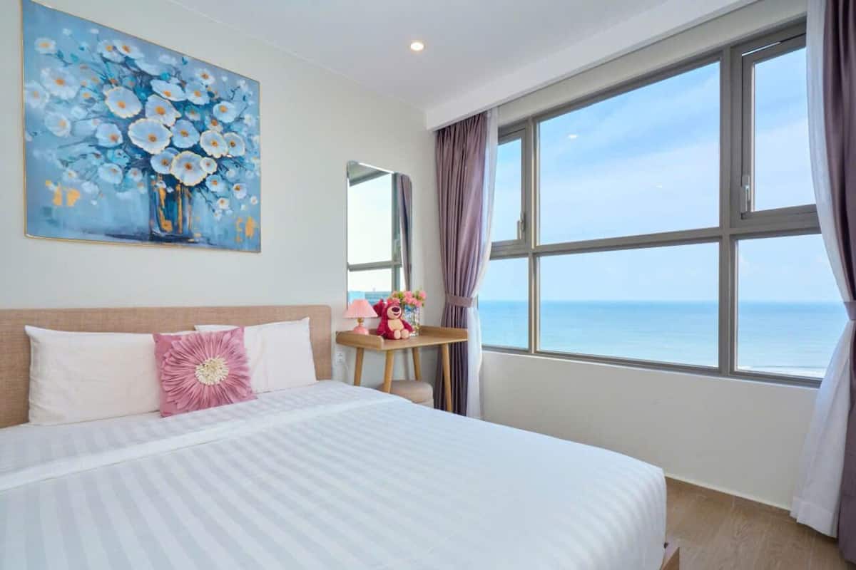 Panoramic Apartment, 3 Bedrooms, Beach View | 3 bedrooms, hypo-allergenic bedding, desk, blackout drapes