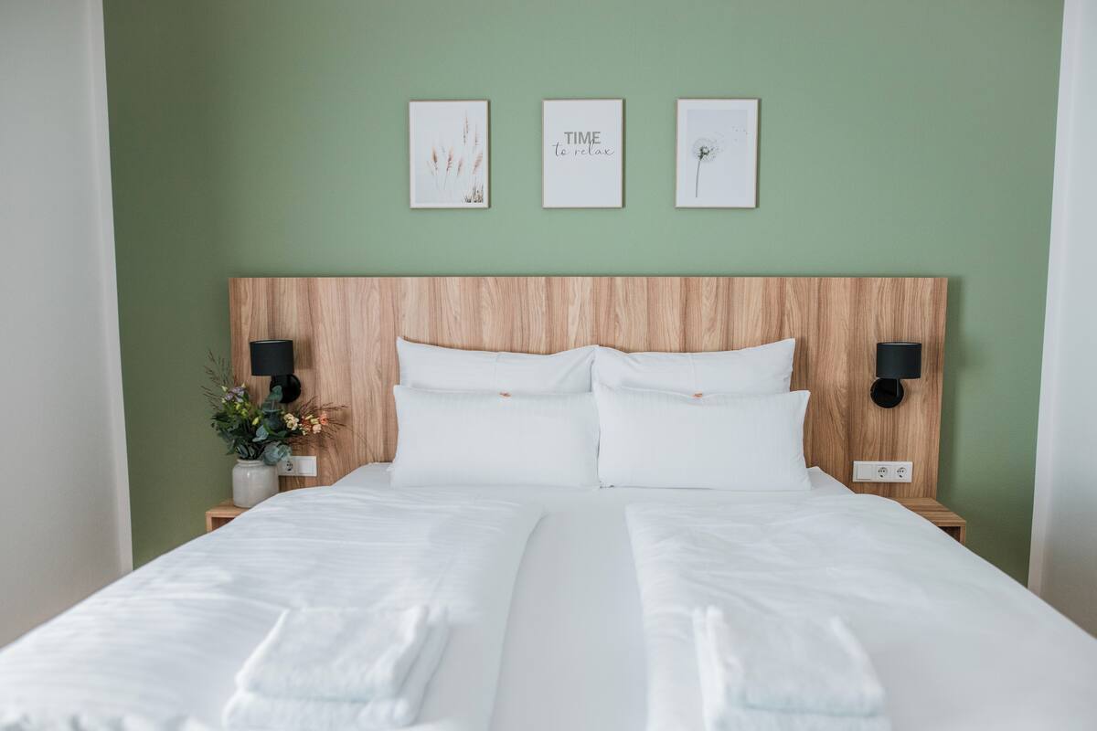 컴포트 쿼드룸, 정원 전망 | 책상, 노트북 작업 공간, 무료 WiFi