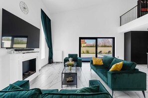 TV, fireplace, video games