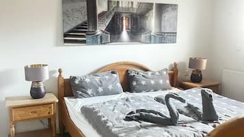 1 habitación, wifi y ropa de cama