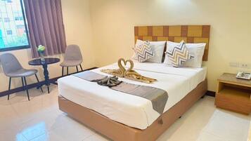 In-room safe, iron/ironing board, free WiFi, bed sheets