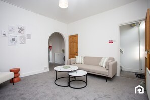 Televisio, työhuone