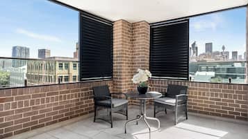 Apartment, 1 Bedroom | 1 bedroom, iron/ironing board, free WiFi
