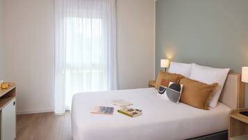 1 bedroom, free cots/infant beds, free WiFi, bed sheets