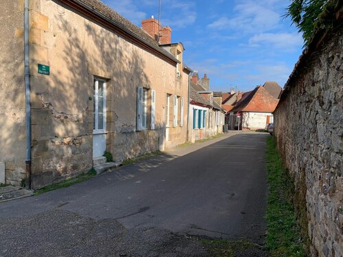 Gîte du Sabotier near the spa Bourbon l'Archambault pets welcome