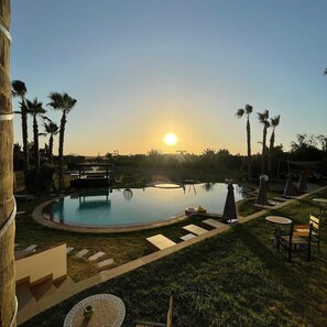 未分类图片，第 4 张，共 38 张，按钮