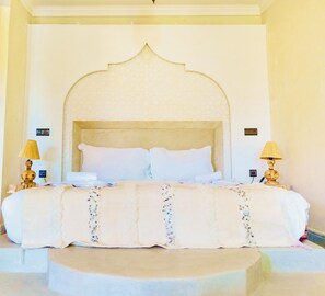 19 chambres, Wi-Fi, draps fournis