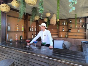 Bar (in der Unterkunft)
