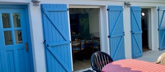 Single-story house in L'Herbaudière near beach and ports - 4 guests