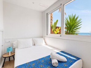 3 bedrooms, iron/ironing board, free WiFi