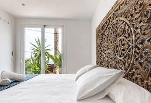 3 bedrooms, iron/ironing board, free WiFi