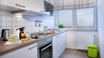 Apartment | 1 bedroom, in-room safe, free WiFi