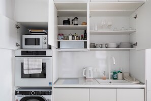 Apartment, 2 Bedrooms, Kitchen, City View | Private kitchen