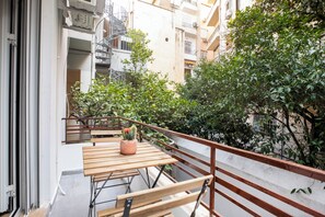 Apartment, 2 Bedrooms, Kitchen, City View | Balcony - Chleo - Glamorous 2 BR Apt. in Athens (Athens)