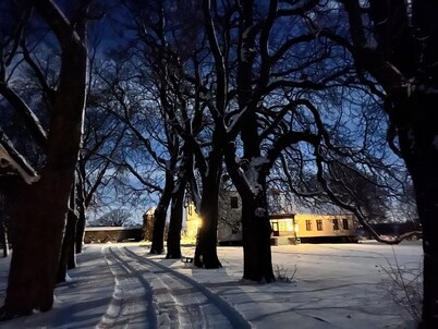 Tullesbo Sätesgård