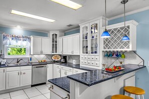 Microwave, coffee/tea maker, toaster