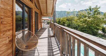 6 Personen Chalet Bergherzerl im Chiemgau. Sommerpool, Whirlpool & Sauna