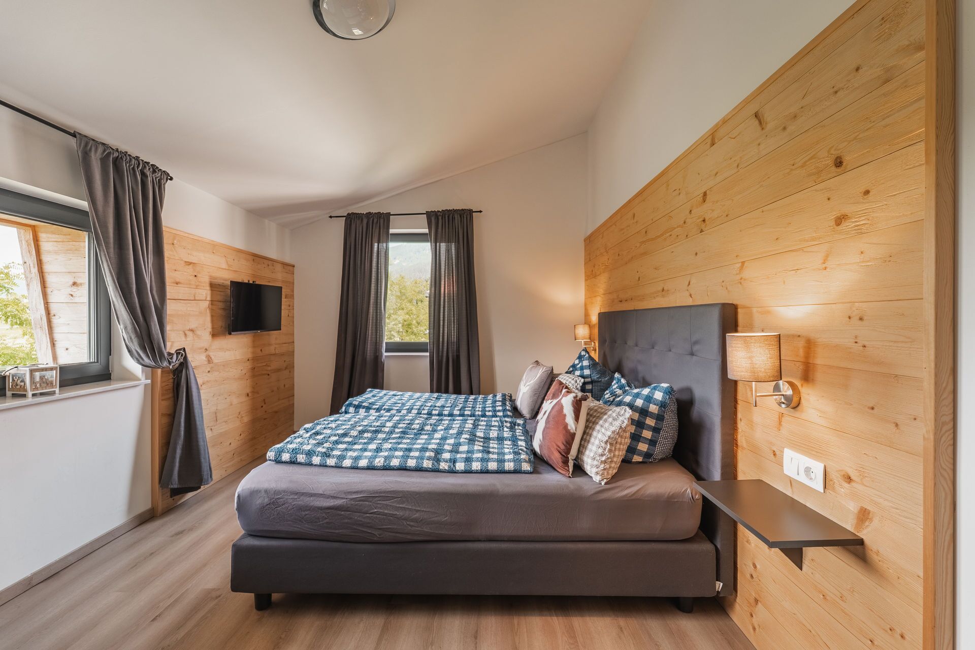 3 bedrooms, WiFi, bed sheets