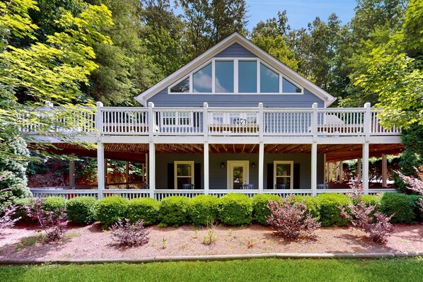 Exterior - Porchside Getaway – Spacious Helen Home w/ Hot Tub, Game Room & Resort Access (Helen)