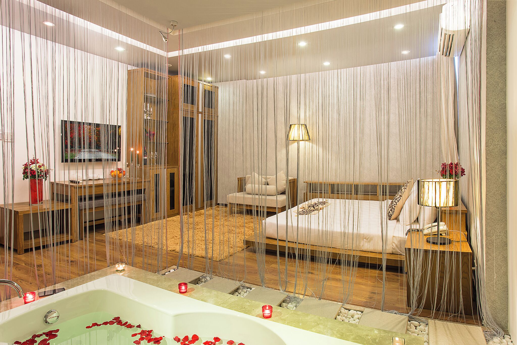 Luxury Double Room | Bathroom | Bathrobes, slippers