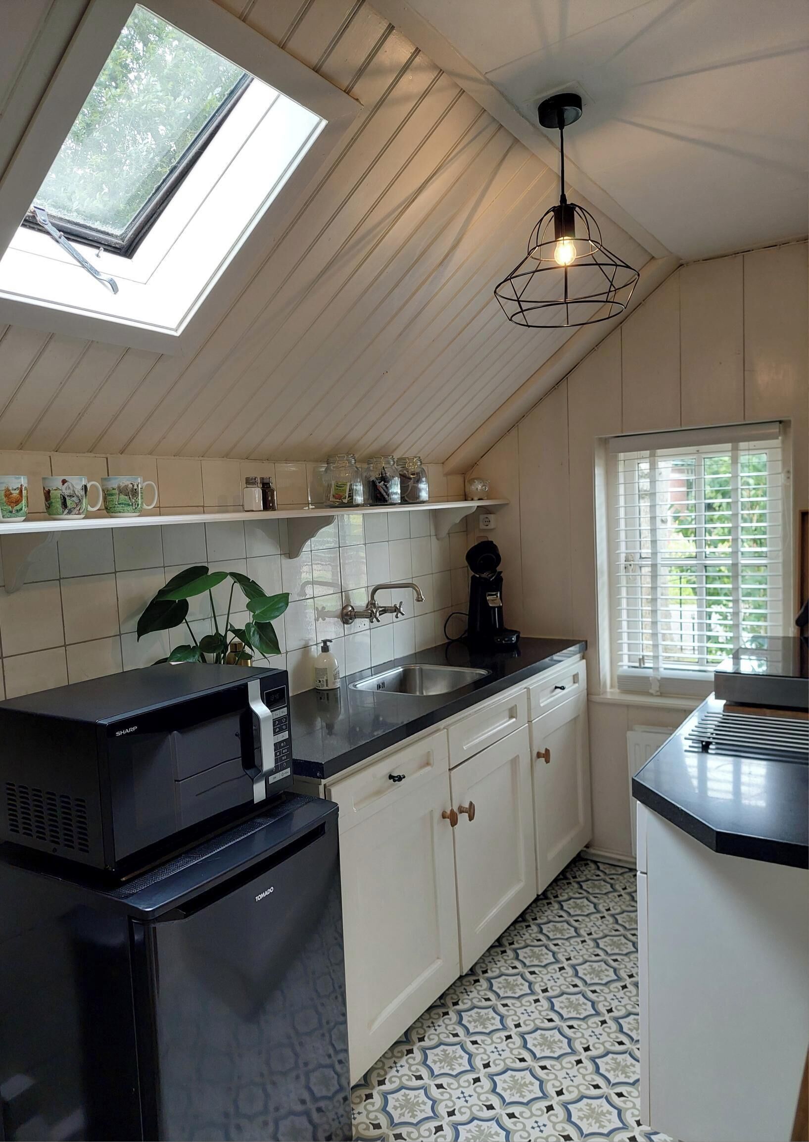 雪櫃、微波爐、焗爐、爐具