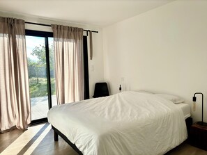 3 bedrooms, free WiFi, bed sheets