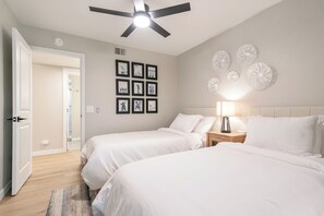 2 bedrooms, iron/ironing board, free WiFi, bed sheets
