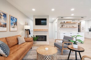 Smart TV - Brand New 2BR with Ocean Views & Open Layout! (Del Mar)