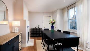 Apartment | Living area