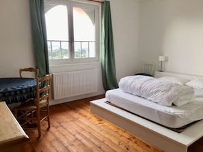 4 chambres, draps fournis