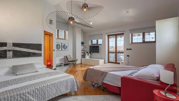 Familienvilla, 5 Schlafzimmer (Villa Rosa Magica) | 5 Schlafzimmer, Bügeleisen/Bügelbrett, kostenloses WLAN, Bettwäsche