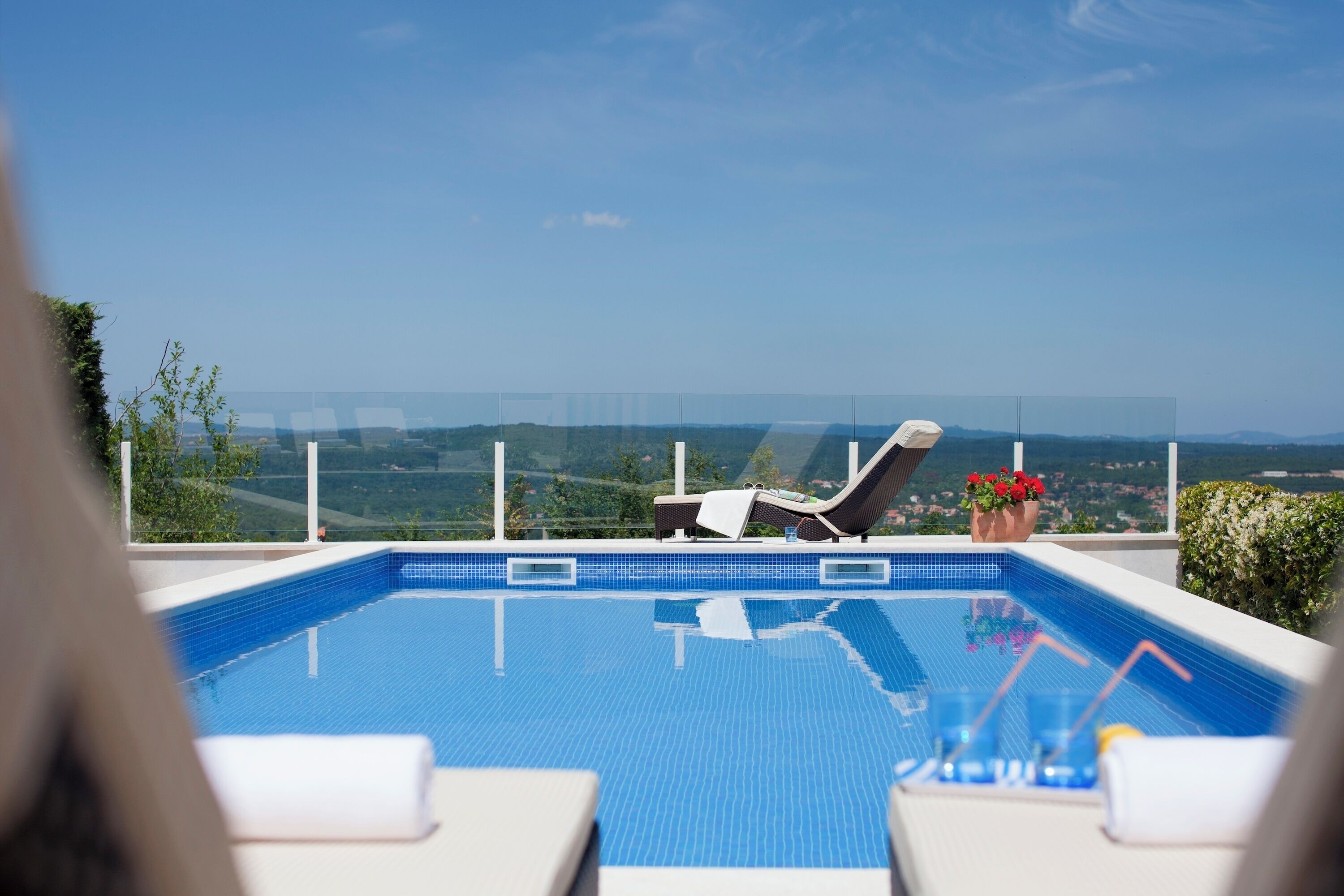 Villa familiale, plusieurs chambres (Villa Rosa Magica) | Piscine | Piscine extérieure en saison, piscine chauffée