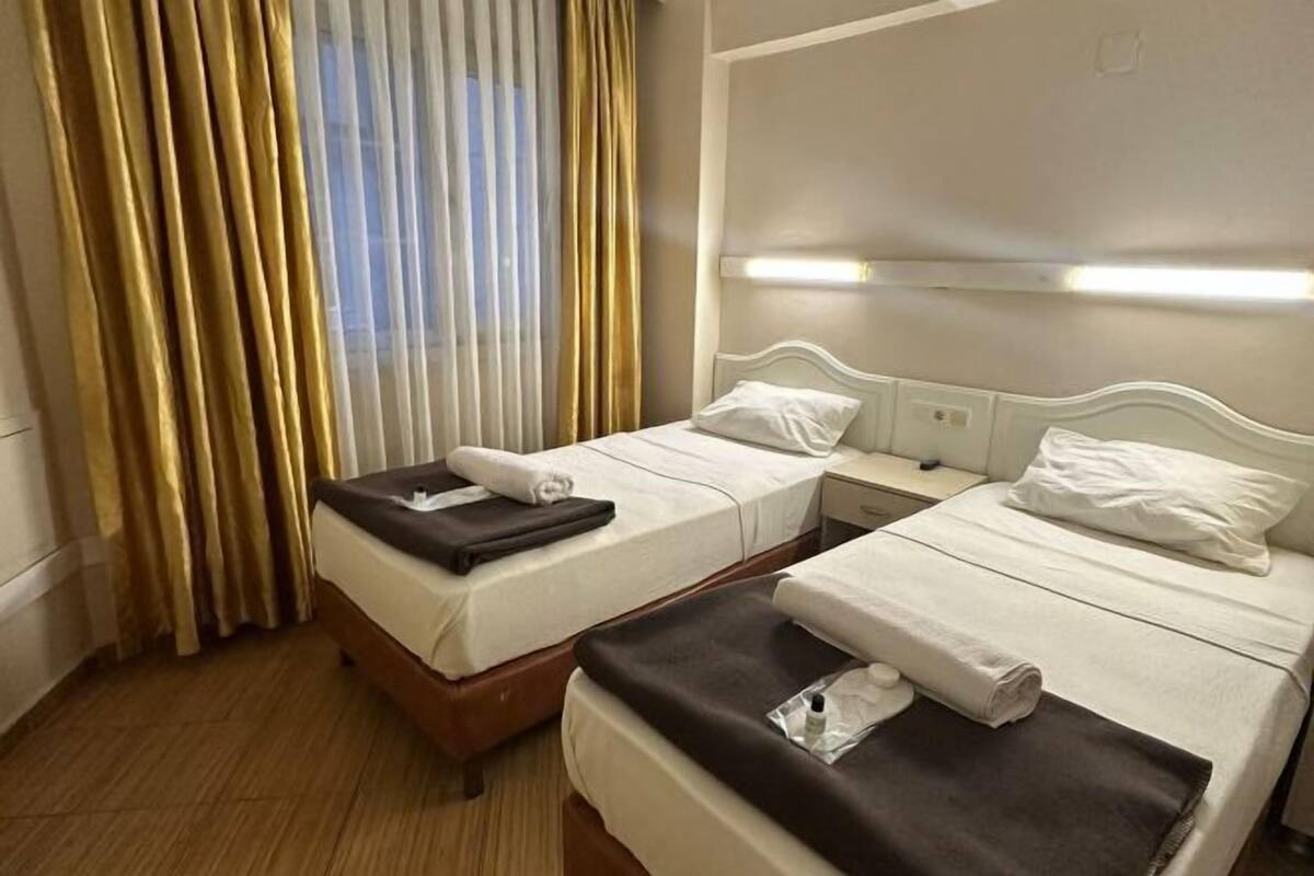 Premium bedding, desk, free WiFi, bed sheets