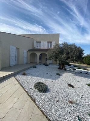 Exterior - Villa de Lidia - between friends-family-colleges, near MEETT/pool/parking/Clim (Aussonne)