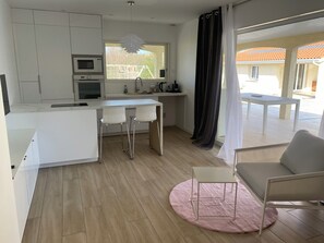 Private kitchen - Villa de Lidia - between friends-family-colleges, near MEETT/pool/parking/Clim (Aussonne)